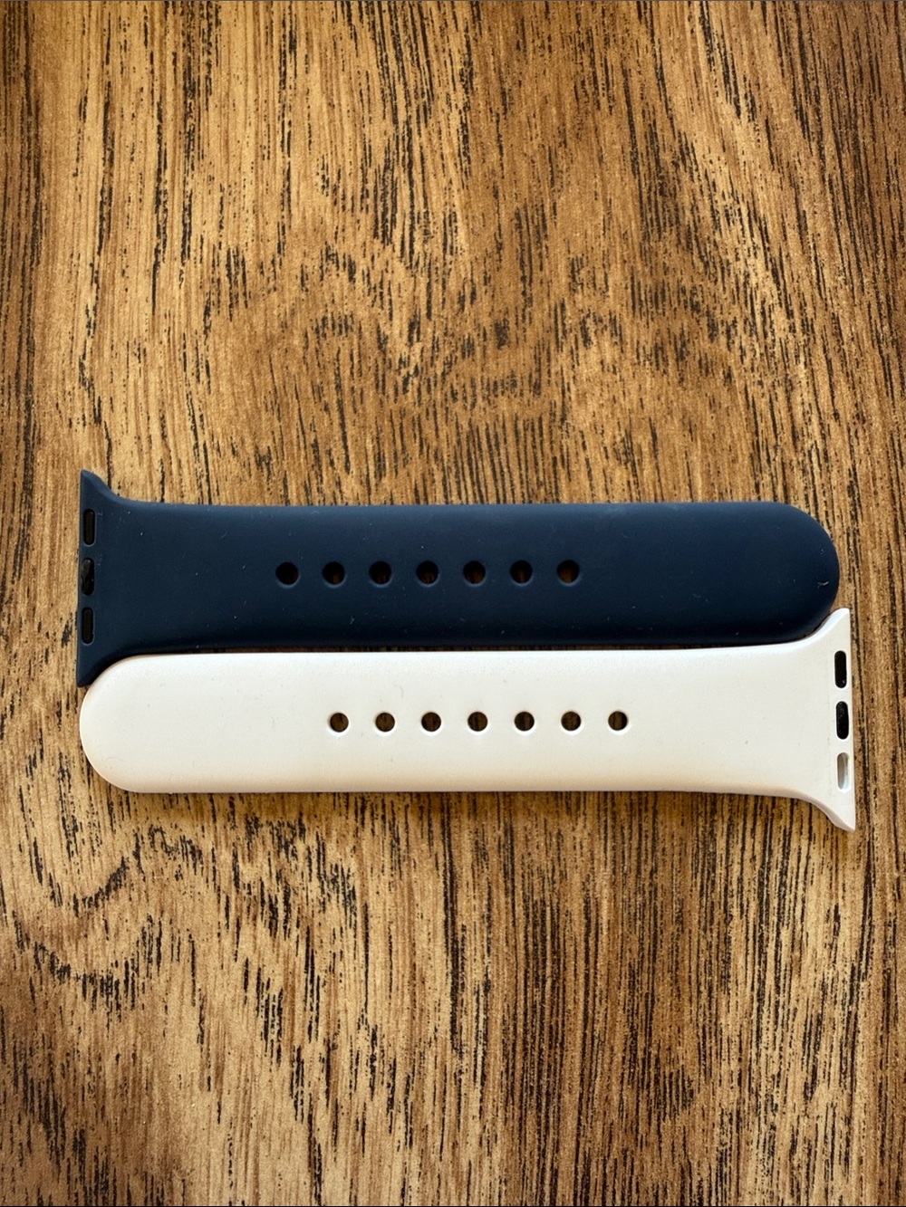 Apple Silicone Watch Band Set in Navy and Cream